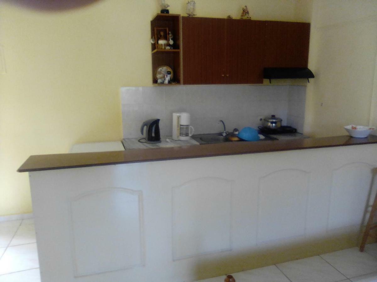 Georgina Family Apartments เมซอนกิ ภายนอก รูปภาพ